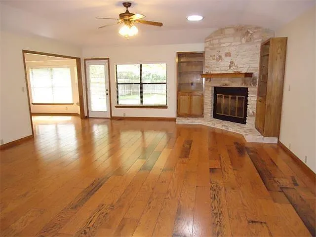 9903 Grand Oak Dr — Photo 5