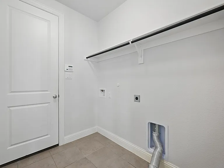 3010 Barefoot Ln — Photo 40