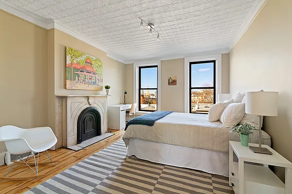 Sold by Corcoran | media 29