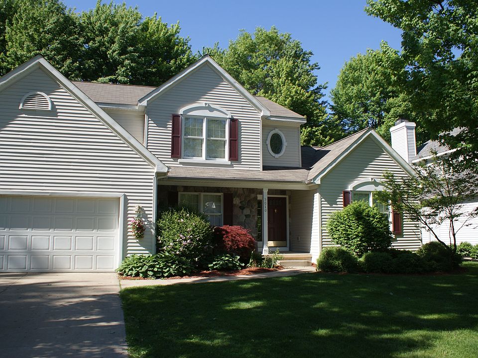 Beautiful 4 bedroom 3 bath home on private court