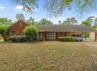 3321 Earl Dr, Memphis, TN 38128