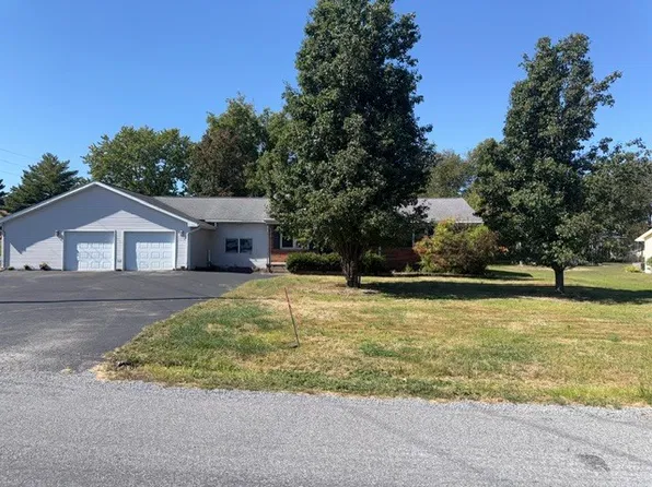 7207 Koester Rd, Marion, IL 62959