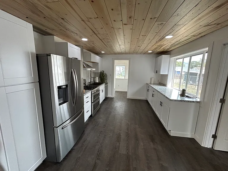 400 S 7th St — Photo 1