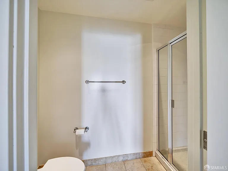 400 Beale St #1707 — Photo 18