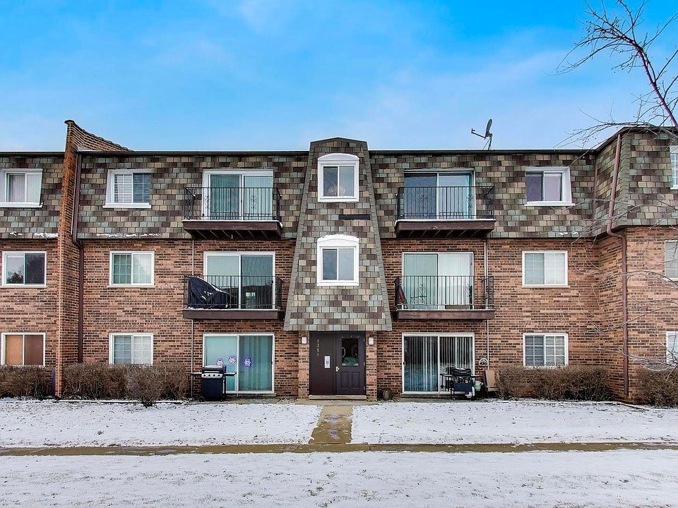 1st image of 9381 Bay Colony Dr APT 3N