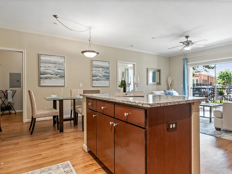 Riverwood Apartments — Photo 24