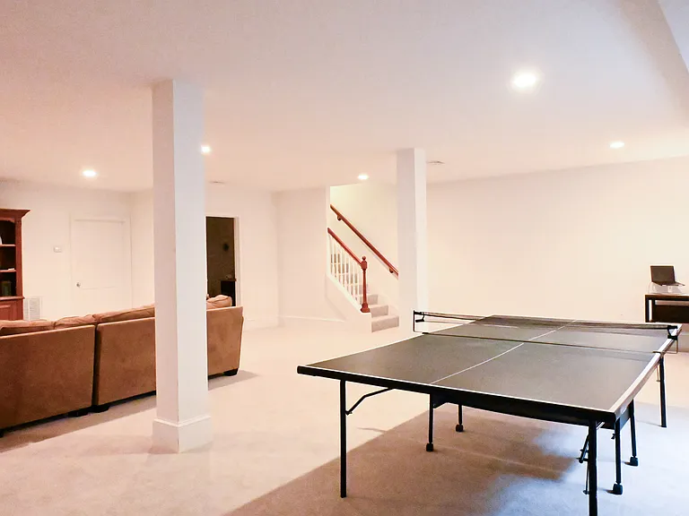 4 Wimbledon Cir — Photo 29