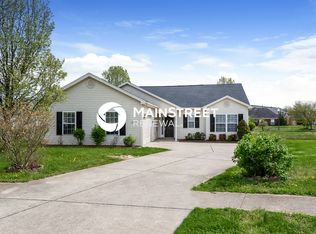 11211 Sand Lake Ct, Louisville, KY 40272