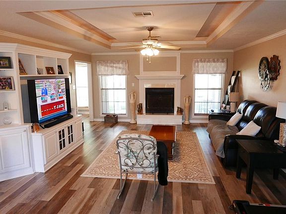4th image of 126 Lancelot Dr