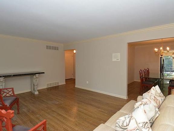 2nd image of 3063 E Newport Ct #3063