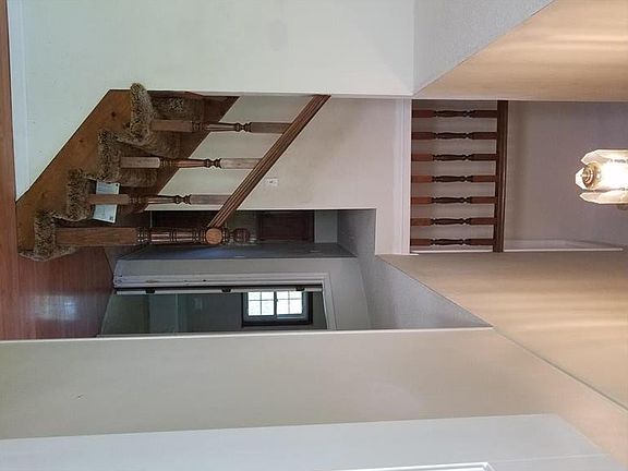 3rd image of 15311 Conser St