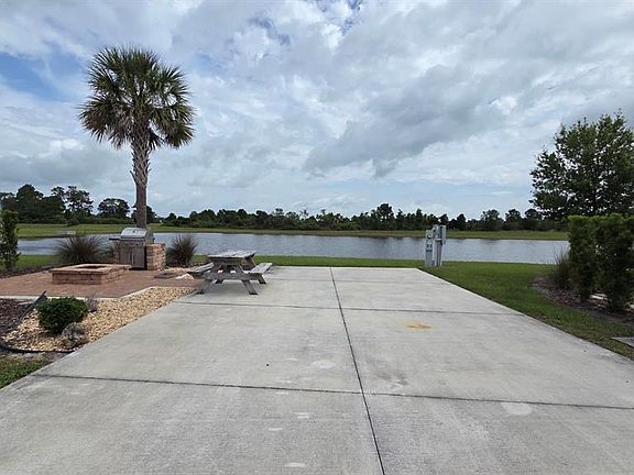 5th image of 71 CEDAR CIRCLE E