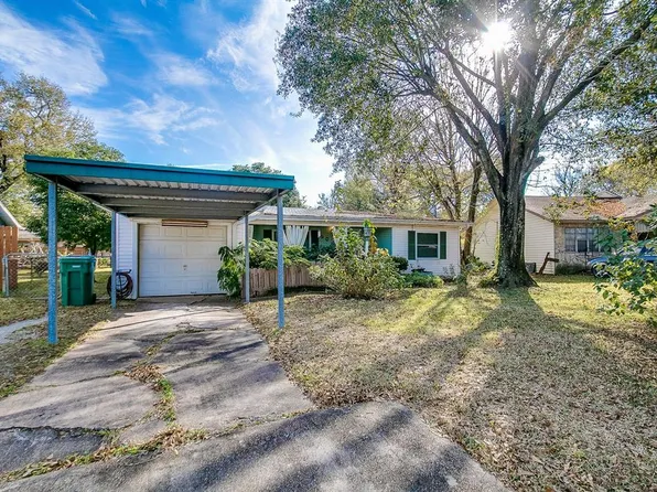 903 Mobile Dr, Pasadena, TX 77506