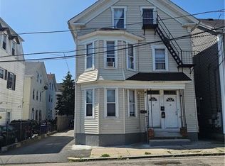 10 Kossuth St, Providence, RI 02909