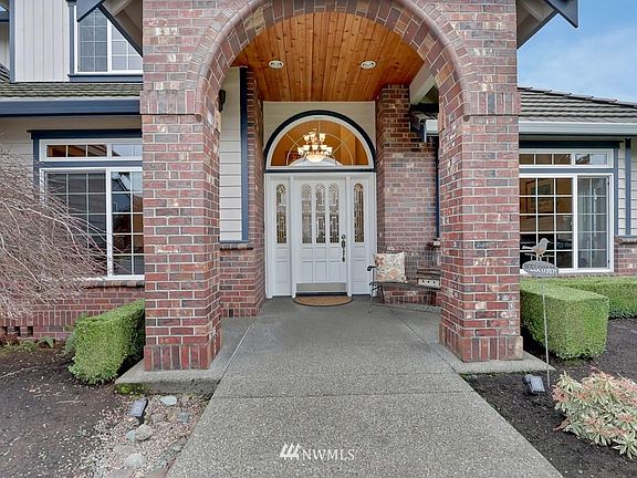 4th image of 17811 92nd Ave E