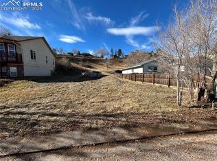 890 Columbine Ave, Colorado Springs, CO 80904