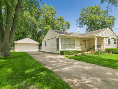 2102 George St, Rolling Meadows, IL, 60008