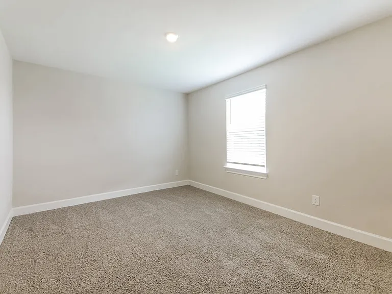 804 Princeton Hts — Photo 14