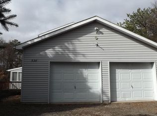 106 Gap View Dr, Long Pond, PA
