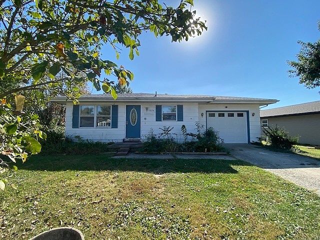 1st image of 1034 Oxford Ct