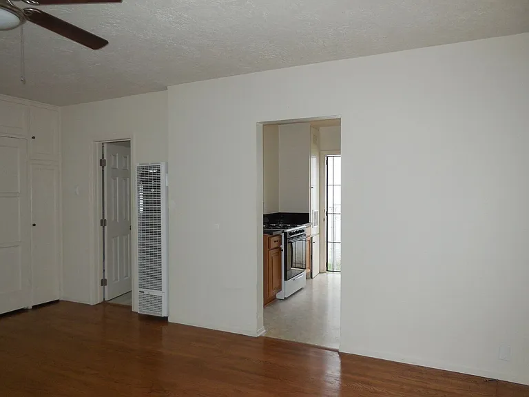 3910-3922 E Mayfield St — Photo 12