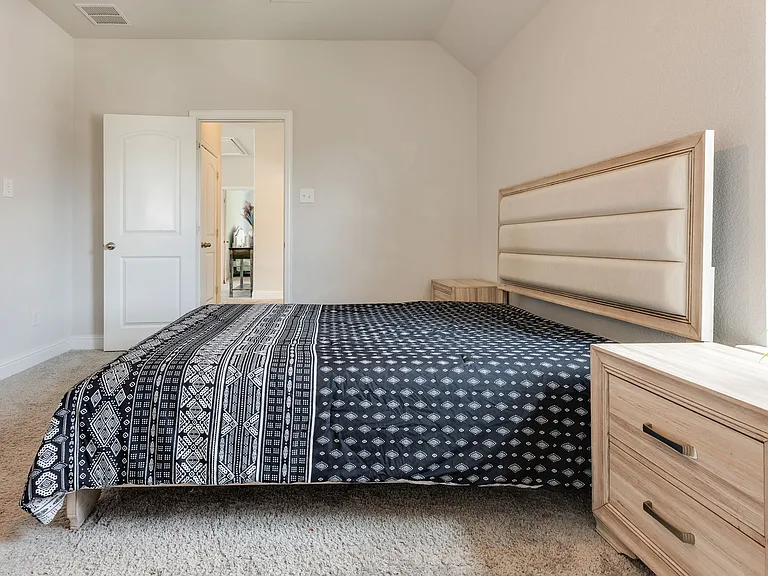 5605 Acoma Ln — Photo 32