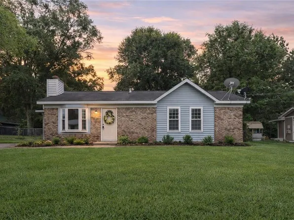 9841 Shadow Wood Dr, Mobile, AL 36608