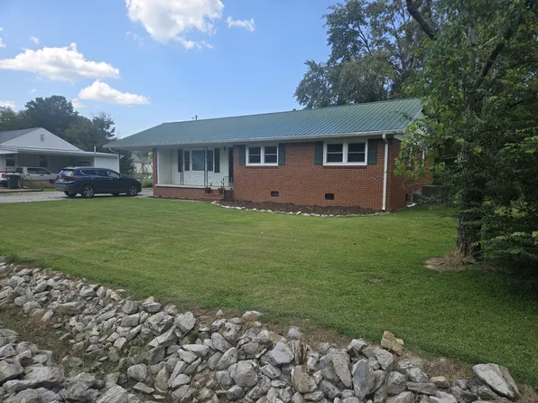 107 Truman St, Waverly, TN 37185
