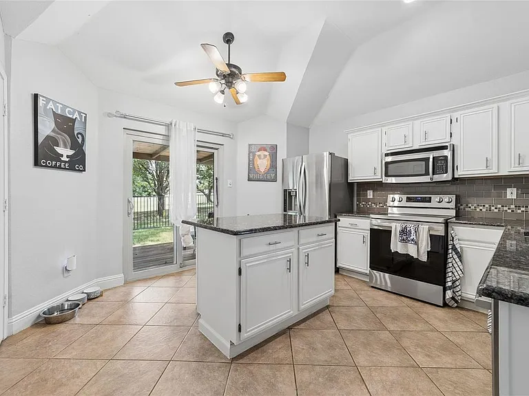 1701 Prescott Dr — Photo 7