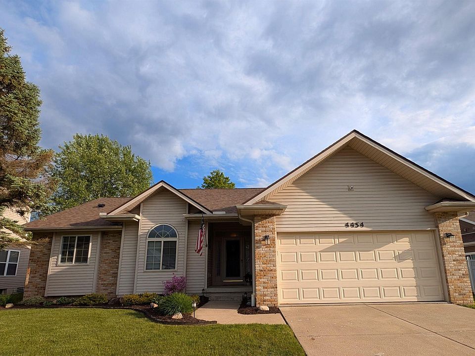 1st image of 4454 Pine Creek Dr