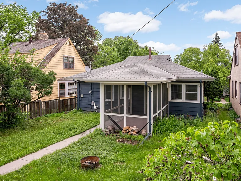 5048 Newton Ave S — Photo 12