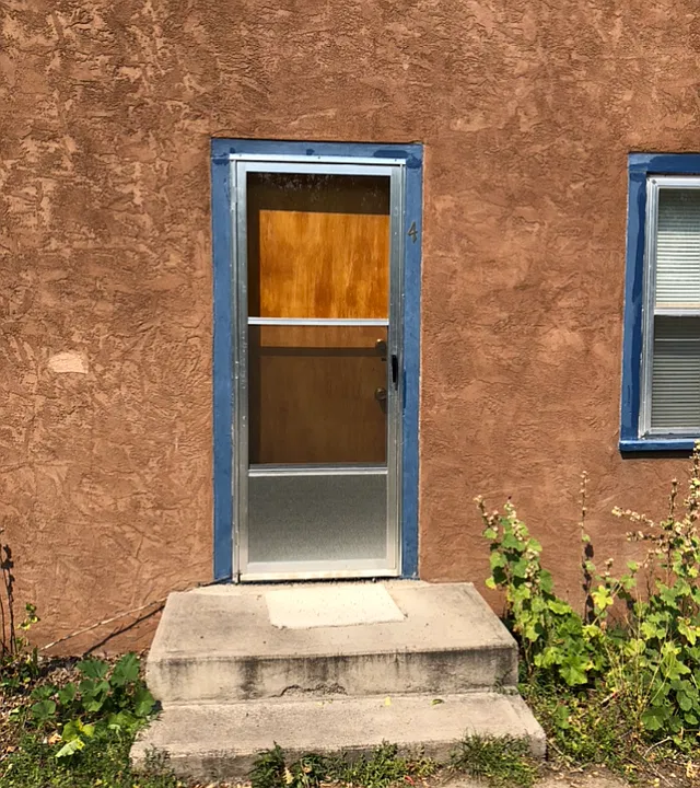 234 Santa Fe Ave #4