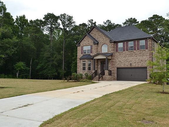 3rd image of 140 Davenport Pl