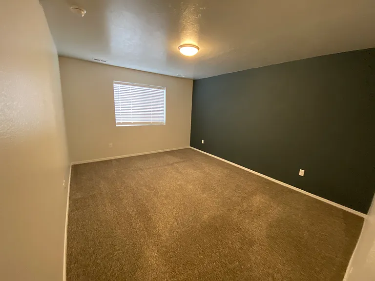 840 SW Lago St — Photo 10