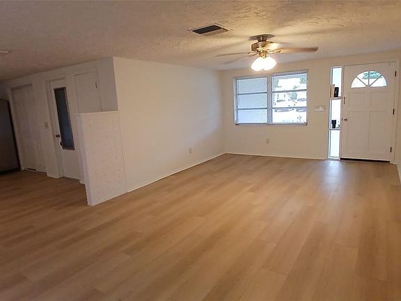 5th image of 2109 Shannon Dr