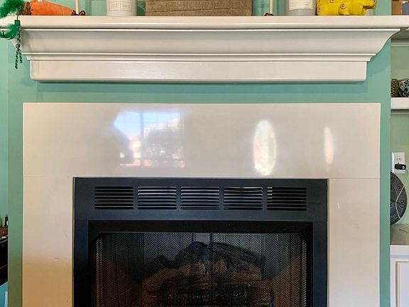 Fully functioning gas fireplace.