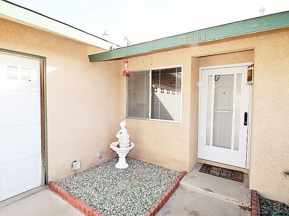 3rd image of 36381 Rose Ln