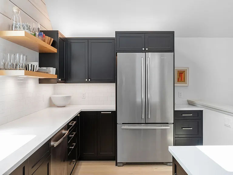 240 S Mahoney Dr #8 — Photo 7