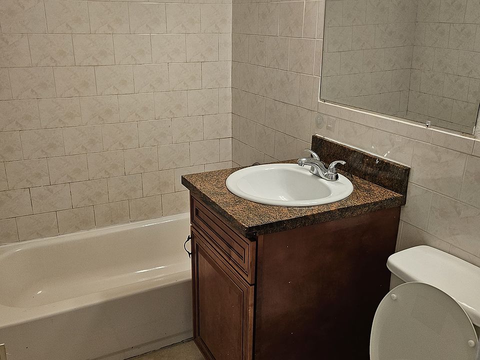 1st image of 14565 NE 6th Ave N #224