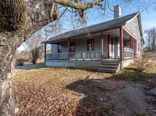304 Clover Hill Rd, Maryville, TN 37801