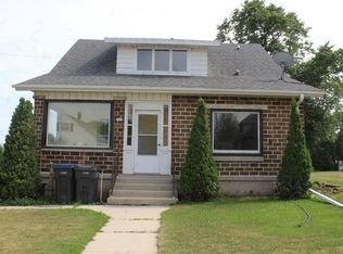 909 Main St, Belgium, WI 53004