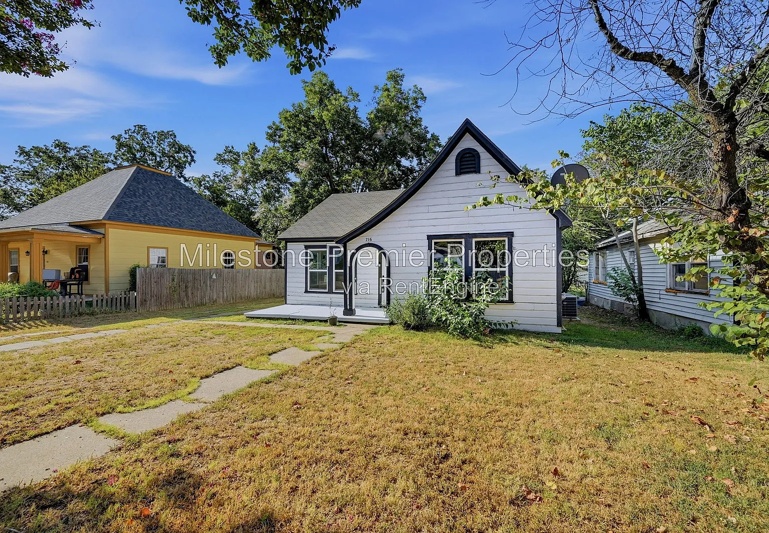 3 bed, 2.0 bath, 1254 sqft, $1,450 — Photo 3