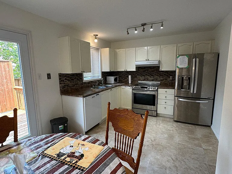 70 Chapman Ct #19 — Photo 8
