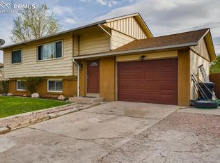 1424 Southmoor Dr, Fountain, CO 80817