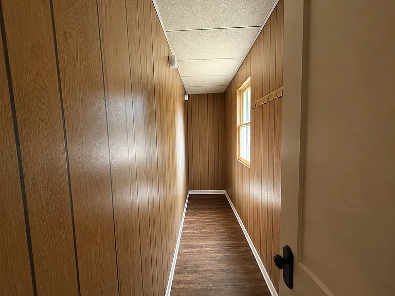 Move-In Special! Roomy 2 Bedroom Apartment On The Growing Nw Side! An Availability That Won't Last! — Photo 11
