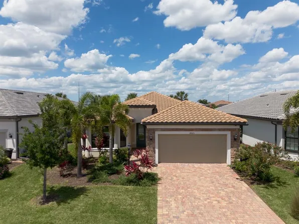 18025 Harwich Pl, Lakewood Ranch, FL 34202