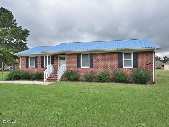 2nd image of 936 Hazelwood Drive