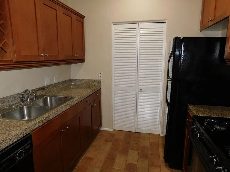 3412 Watermarke Pl — Photo 10
