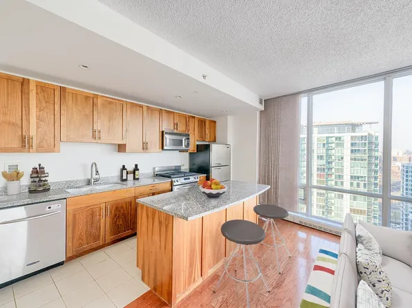 20 Newport Parkway image 3 of 16