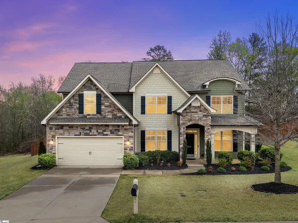 160 Sapphire Pointe Dr, Duncan, SC 29334